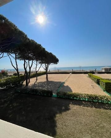 Appartamento Frontemare Da Michi E2 Lido di Jesolo Dış mekan fotoğraf